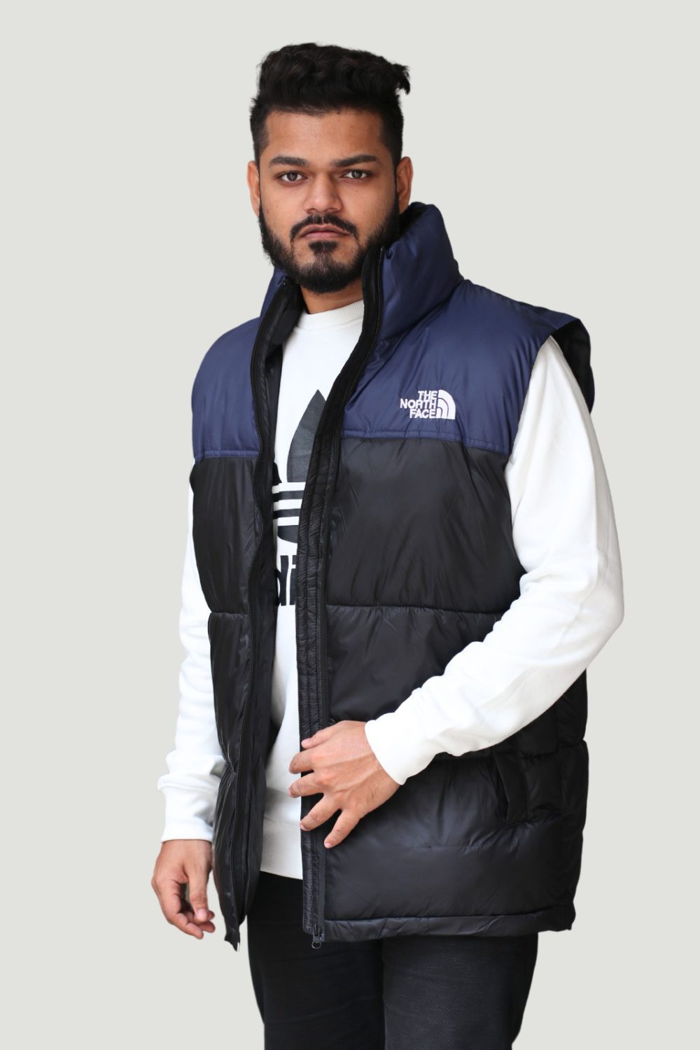 The North Face Vest Jacket – Lightweight, Durable, and Stylish