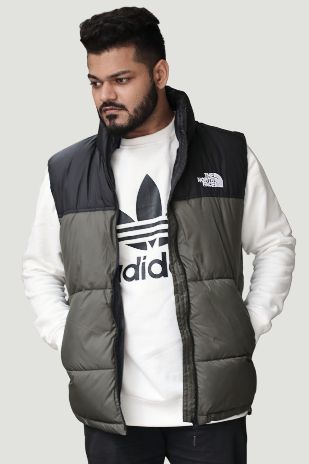 The North Face Vest Jacket – Lightweight, Durable, and Stylish