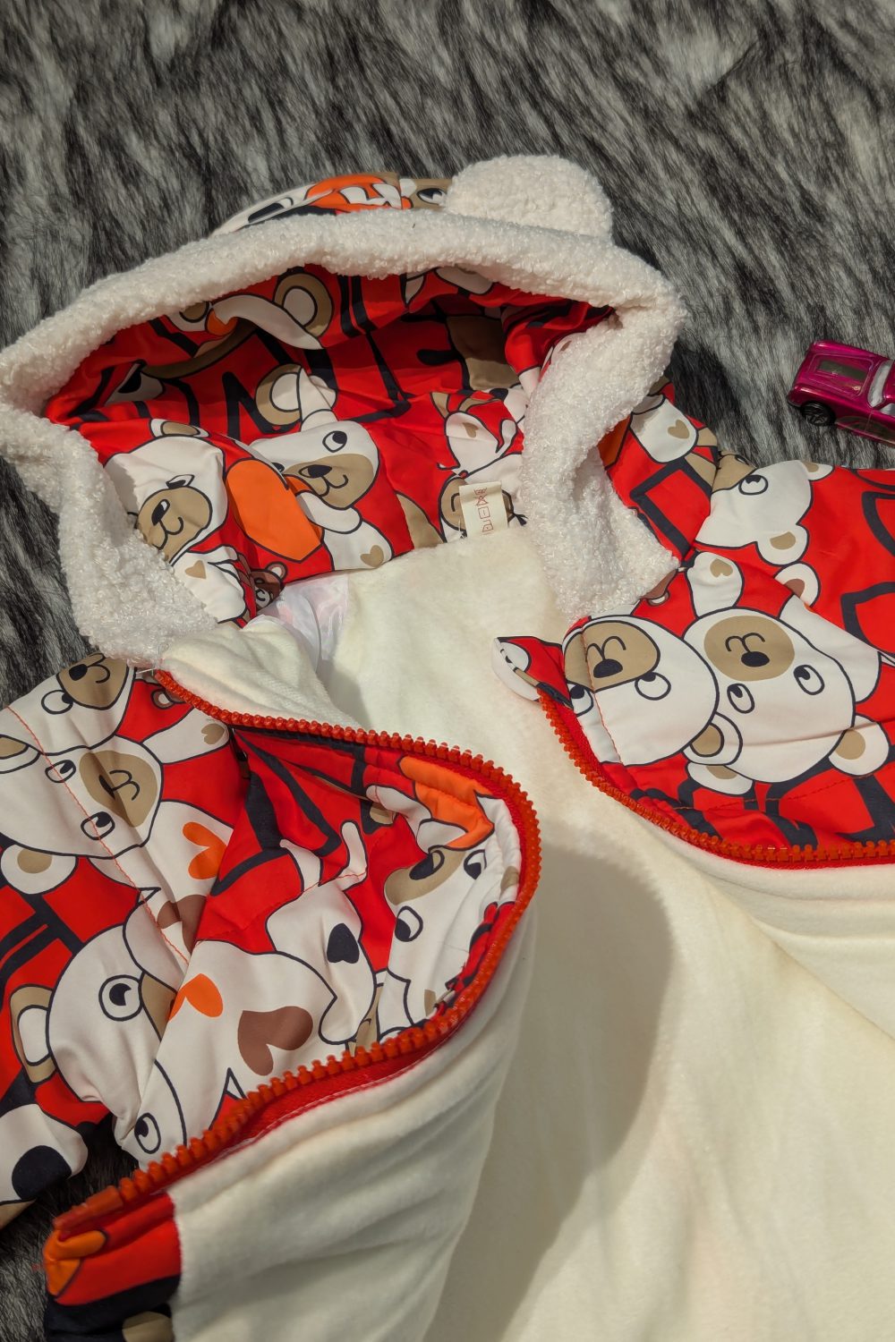 Signature LifeStyle Kids Jacket – Comfort, Style, and Durability for Your Little Ones