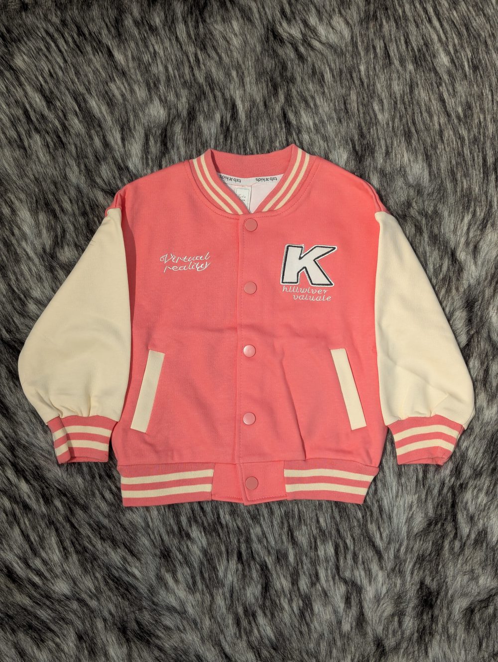 Signature LifeStyle Kids Jacket – Comfort, Style, and Durability for Your Little Ones