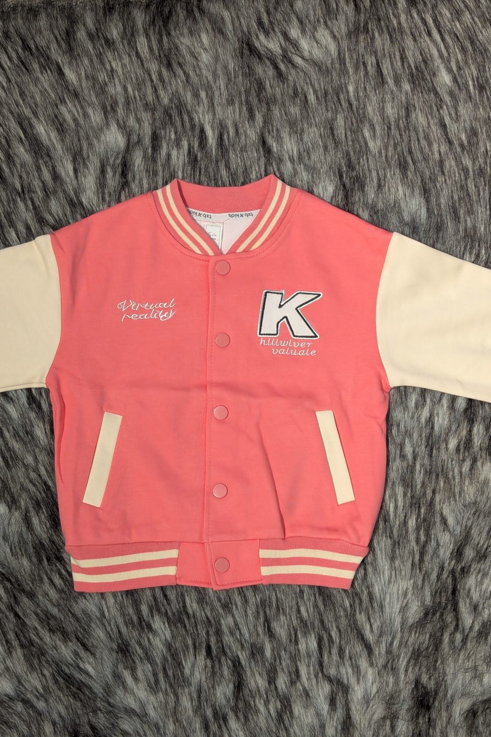 Signature LifeStyle Kids Jacket – Comfort, Style, and Durability for Your Little Ones