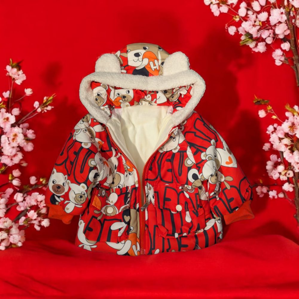Signature LifeStyle Kids Jacket – Comfort, Style, and Durability for Your Little Ones